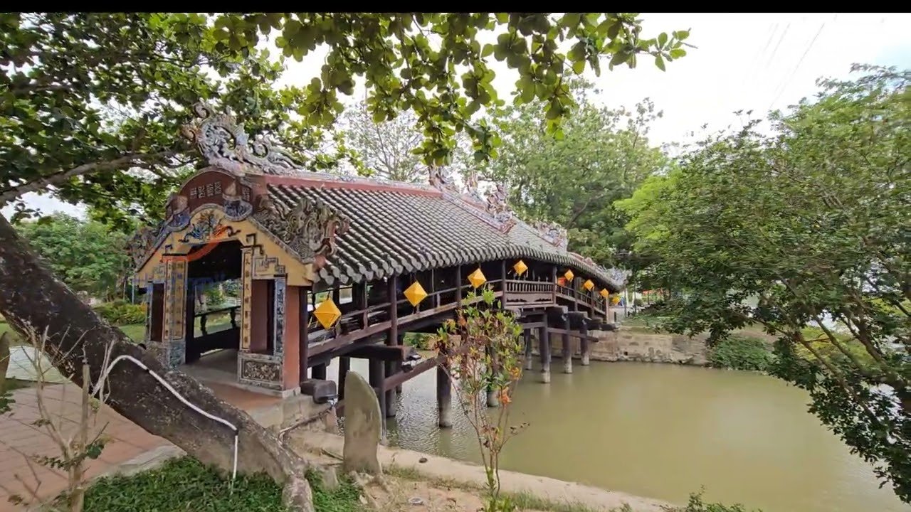 Hue Heritage Cycling Tour: Explore Sinh Folklore & Thanh Tien Paper Flowers